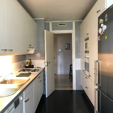 Luxe Spacious Flat Apartment *
